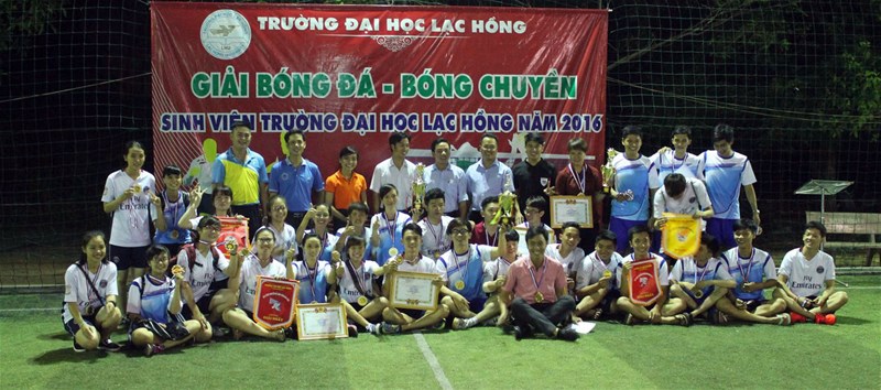 bế mạc giải bóng đá - bòng chuyền sinh viên LHU 2016