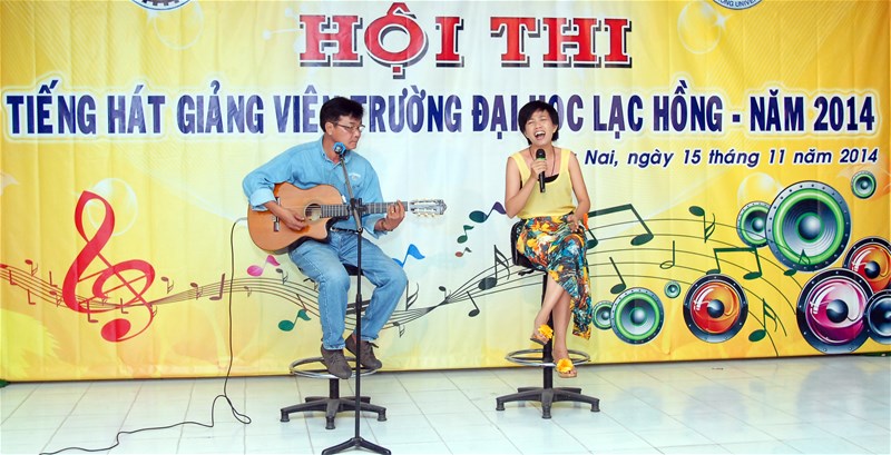 NỮ CA SĨ