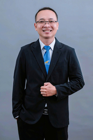 TS. Nguyễn Khánh Hùng