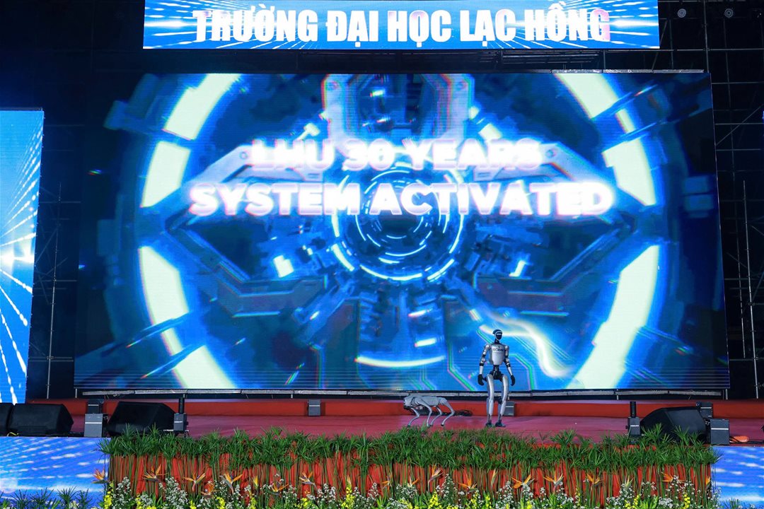 Công nghệ và sức trẻ hội tụ, mở màn hành trình hướng tới 30 năm Đại học Lạc Hồng