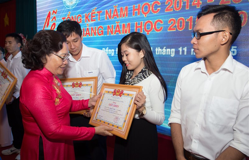 học bổng sinh viên