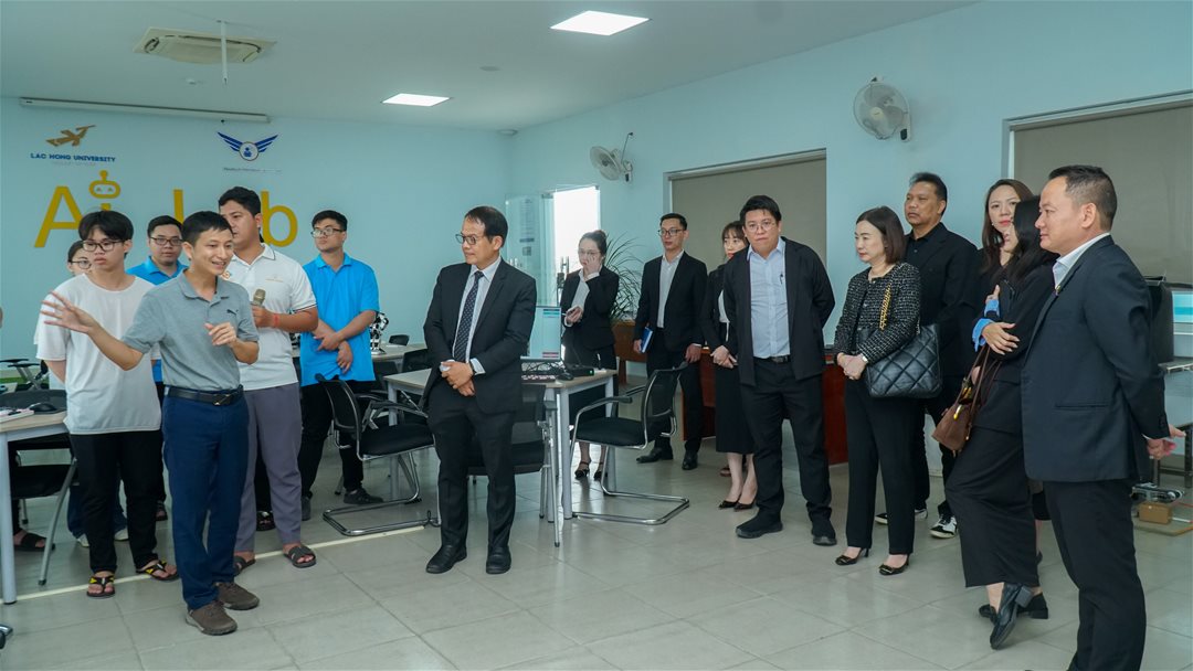  LHU và C.P. Group thảo luận mở rộng hợp tác đào tạo và tuyển dụng 